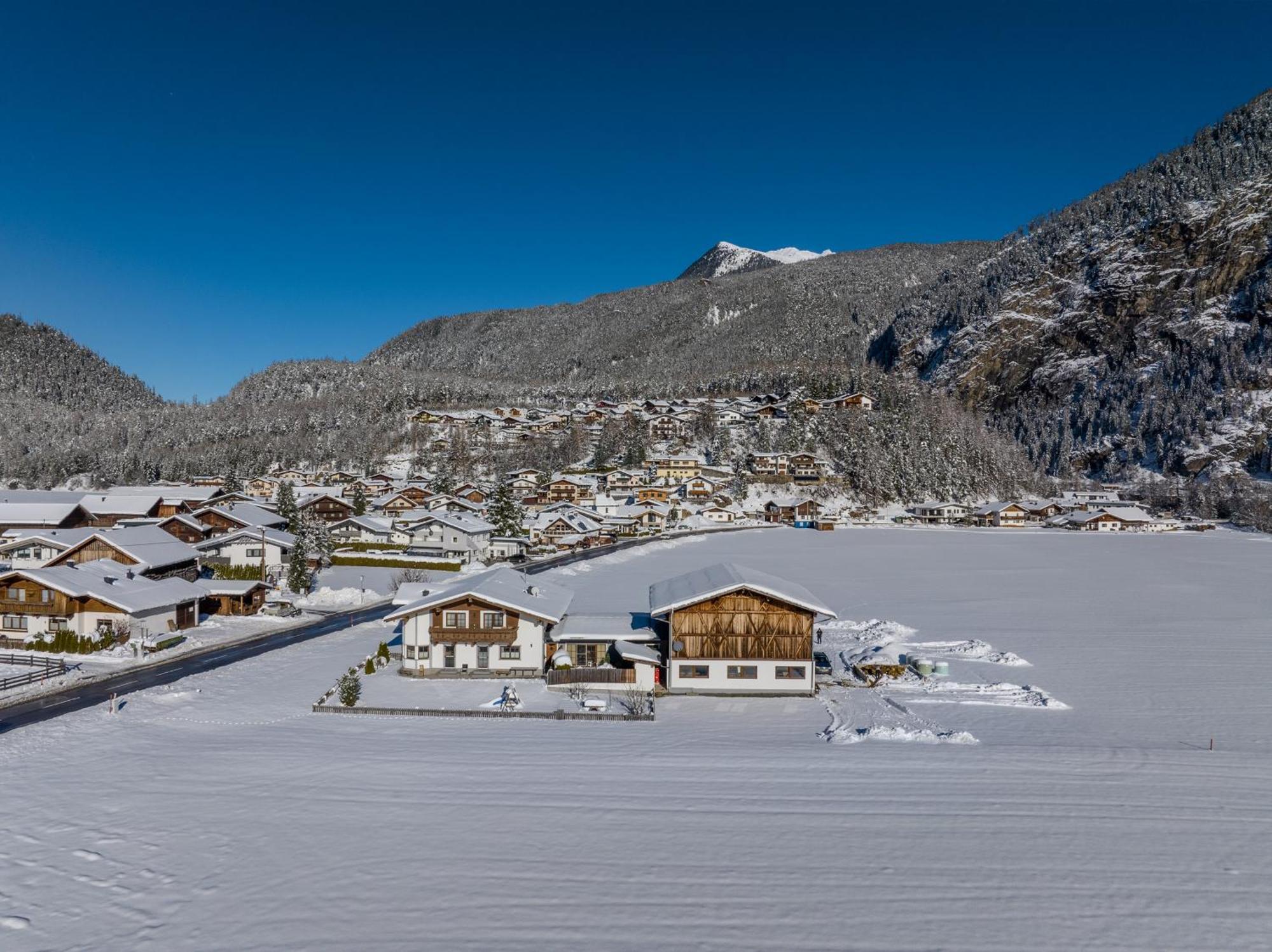 Landhaus Oetztalblick Längenfeld Exterior foto