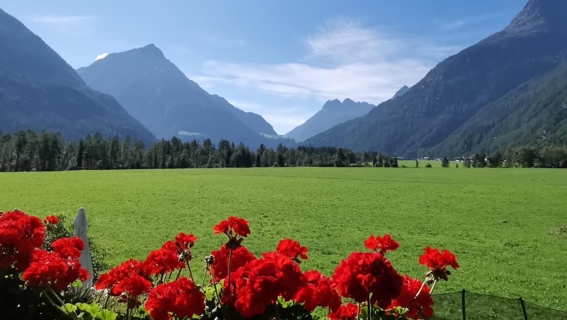 Landhaus Oetztalblick Längenfeld Exterior foto